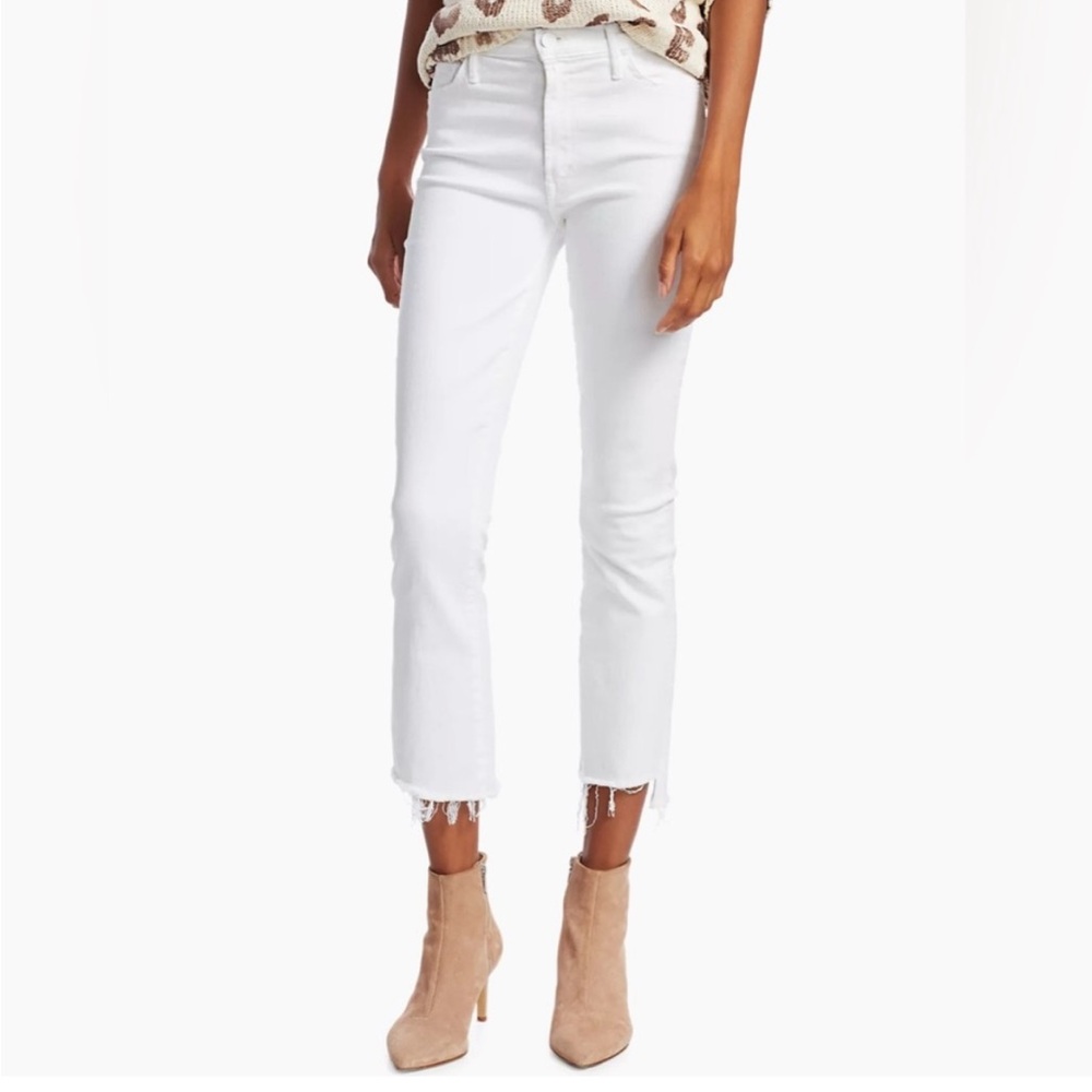 NWOT MOTHER The Insider Mid-Rise Crop Step
Fray Bootcut Jeans, White, Size 24